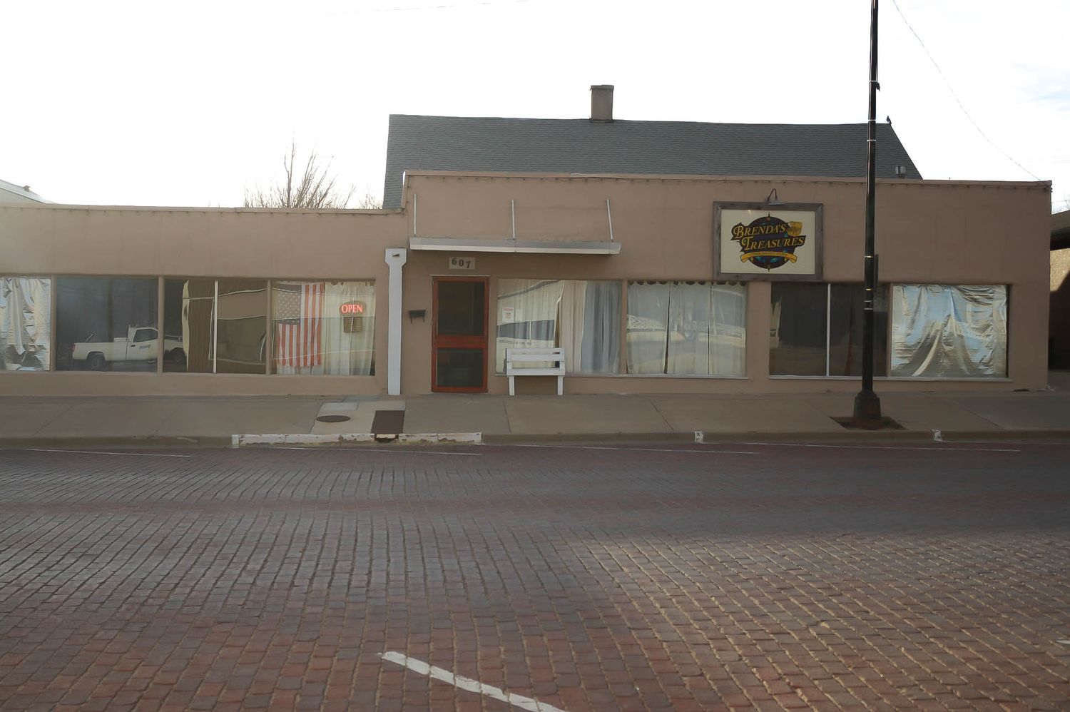 607 S Main St, Pratt, KS 67124